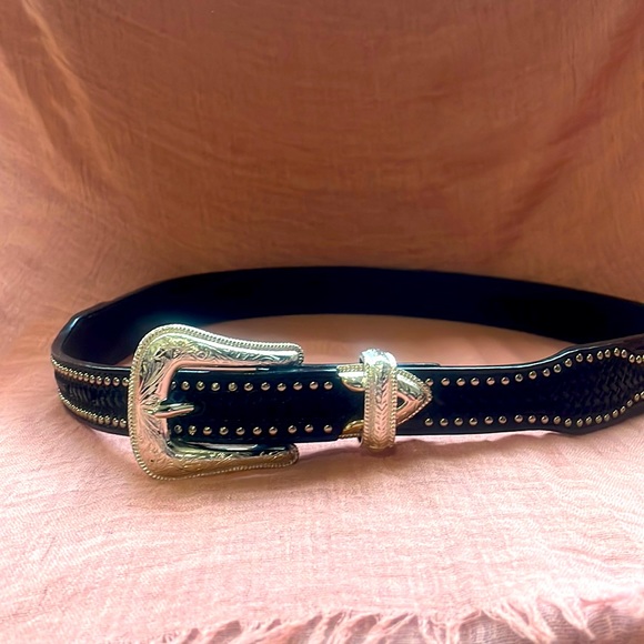 Women’s Western Belt size 32 - Picture 1 of 4